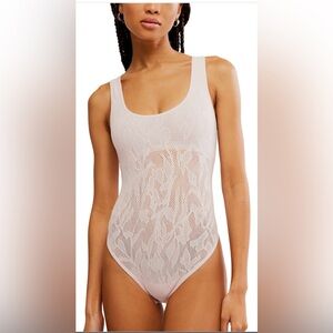 Free People NWT Mauve Chalk Large/X-Large Lace Bodysuit